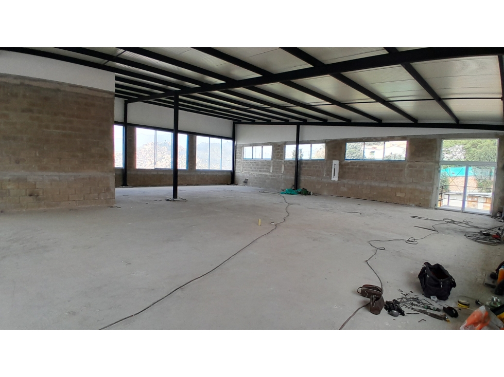 Local en Arriendo, La Campiña, Medellín 500 m2 — foto 4