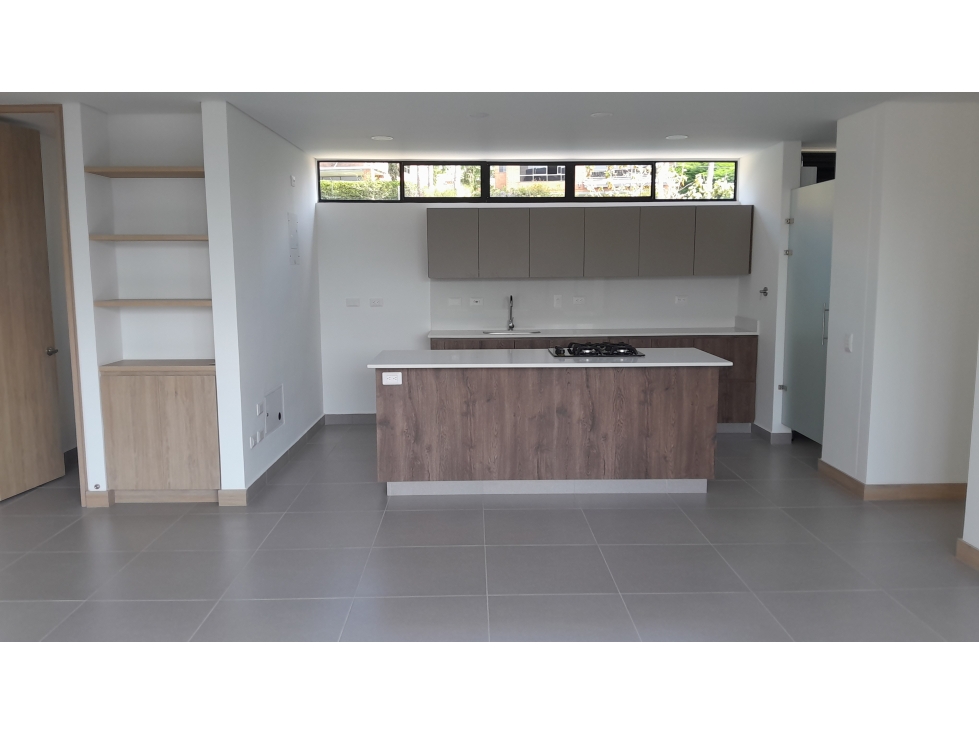 Apartamento en Arriendo, La Calera, Medellín 127 m2