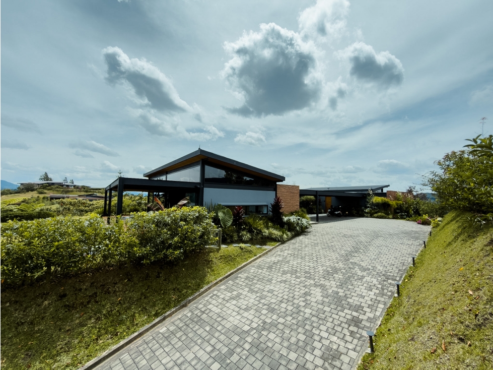 Casa en Venta, Vereda Pantanillo, El Retiro - La Ceja 636 m2