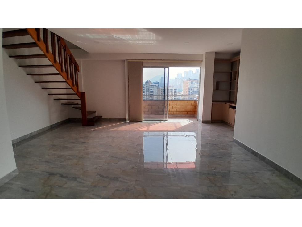 Penthouse en Arriendo, Patio Bonito, Medellín 132 m2