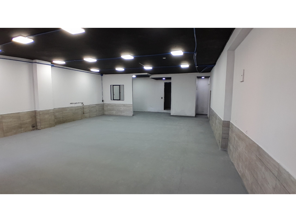 Local en Arriendo, Avenida 33, Medellín - 2