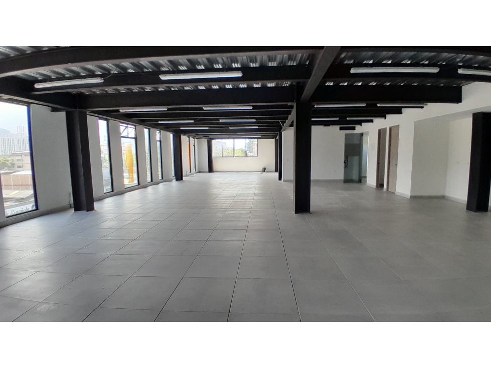 Bodega en Arriendo, Unidad Industrial De Belén, Medellín 200 m2 — foto 2