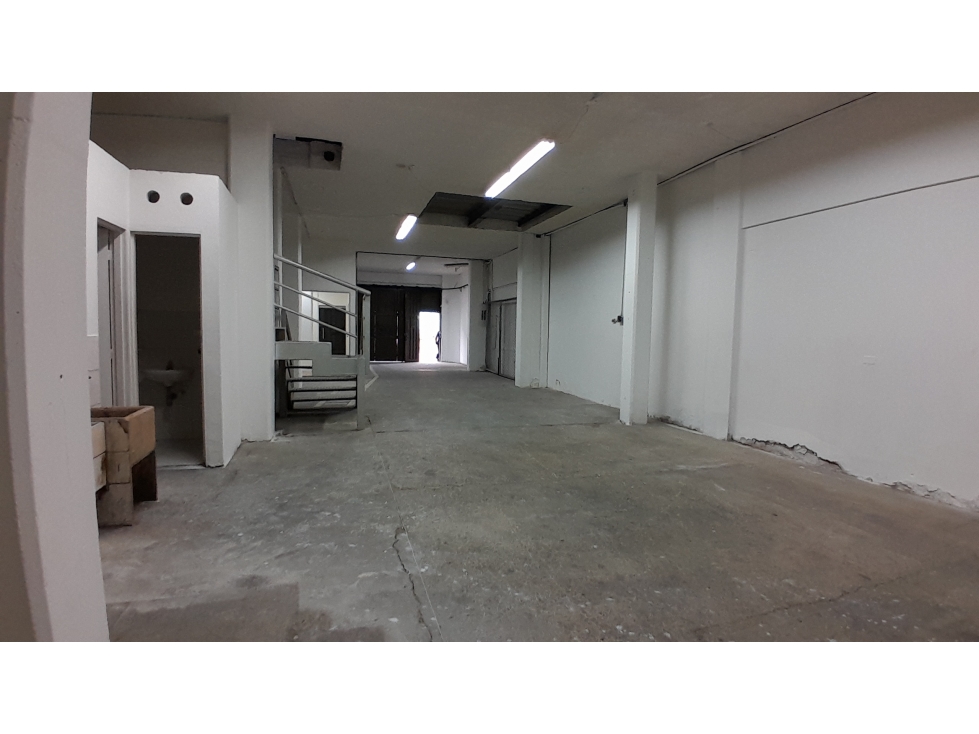 Bodega en Arriendo, Barrio Colombia, Medellín 350 m2 — foto 3