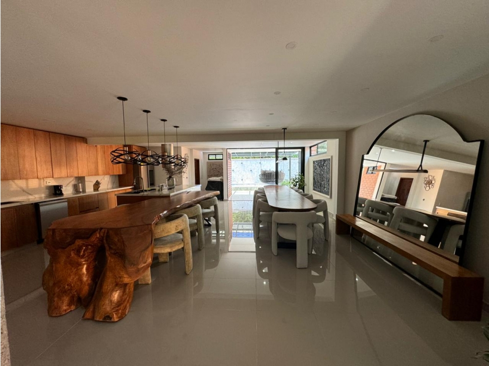 Casa Amoblada en Arriendo, Cola Del Zorro, Medellín 440 m2 — foto 2