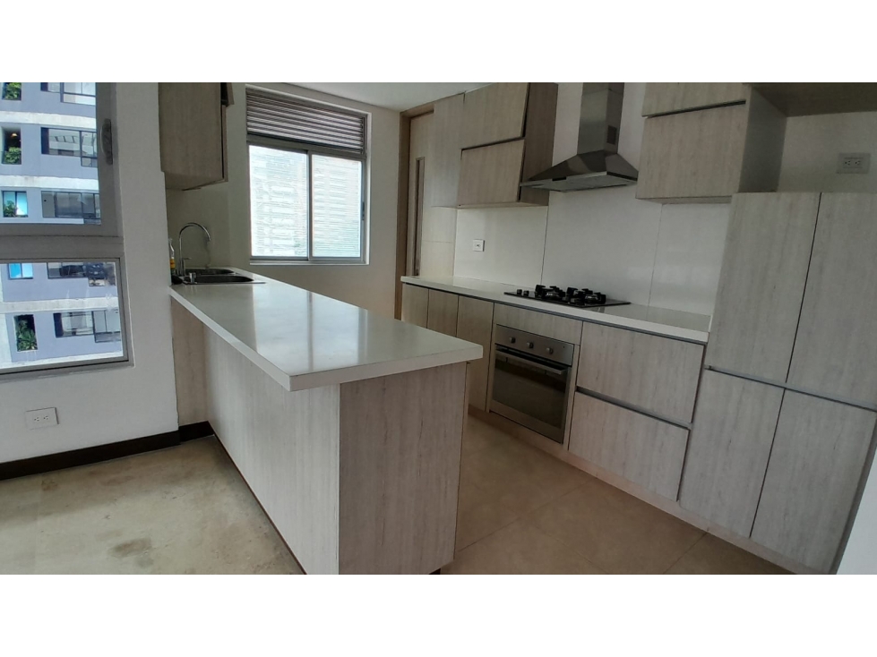 Apartamento en Arriendo, Castropol, Medellín 140 m2 — foto 5