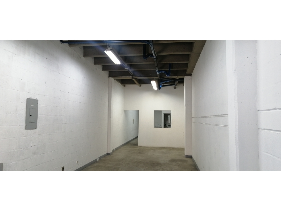 Bodega en arriendo en Medellín 80 m2 - 6