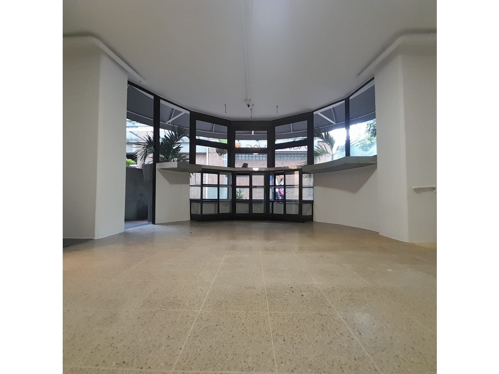Local en Arriendo Guayabal, Terminal del Sur Medellín 27 m² — foto 3