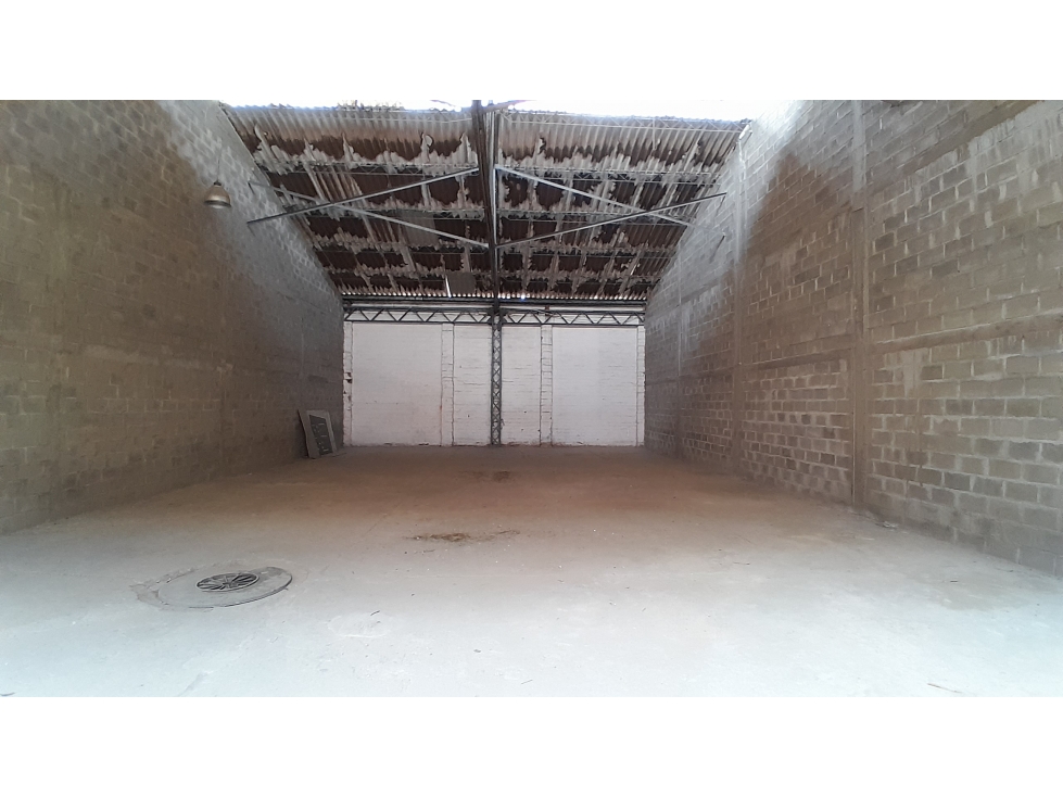Bodega en Arriendo, Guayabal, Medellín 220 m2 — foto 2