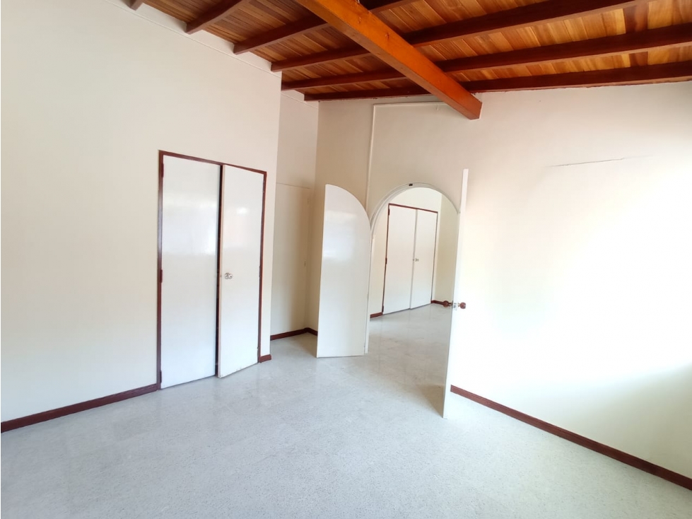 Casa - Local en Arriendo, Exito De Colombia, Medellín 160 m2 — foto 5
