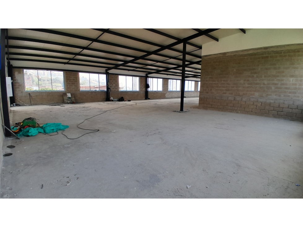 Local en Arriendo, La Campiña, Medellín 500 m2 — foto 3