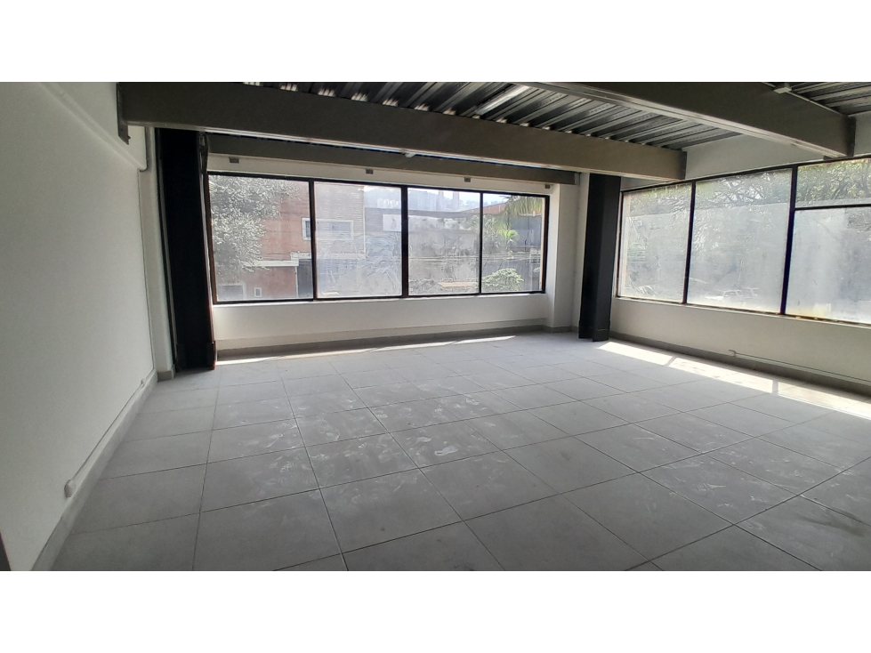 Local en Arriendo, Unidad Industrial De Belén, Medellín 120 m2 — foto 4