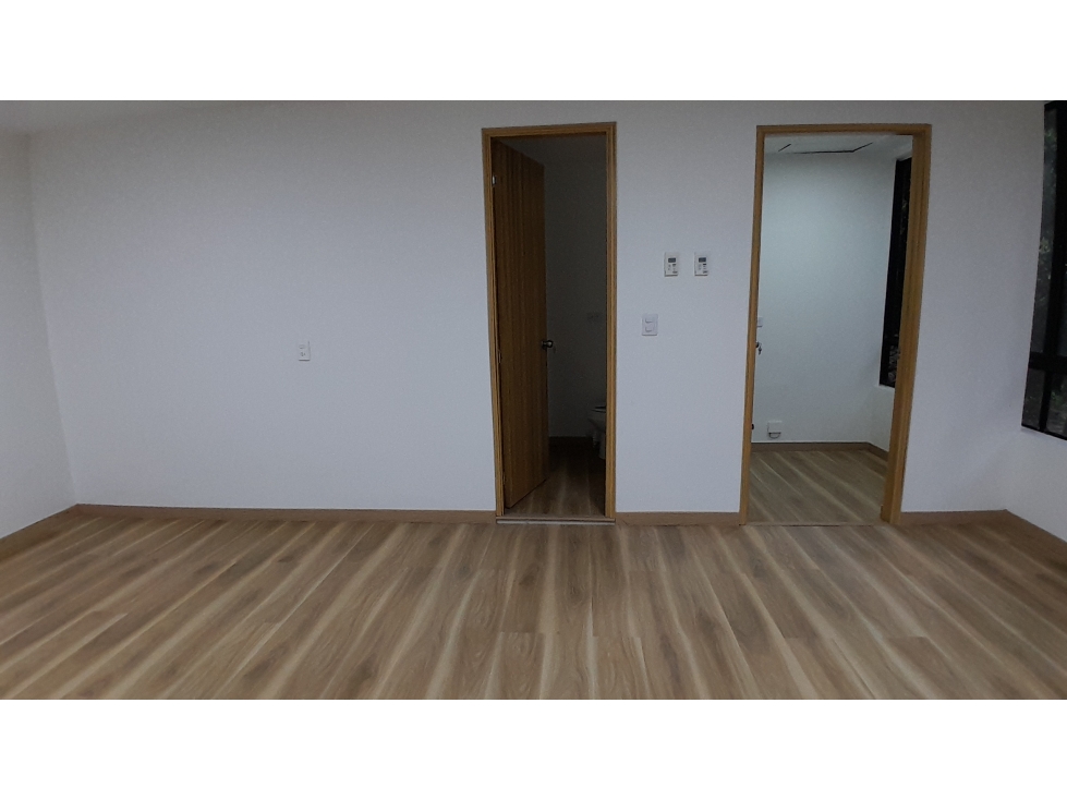 Oficina en Arriendo, La Aguacatala, Medellín 33 m2 — foto 4