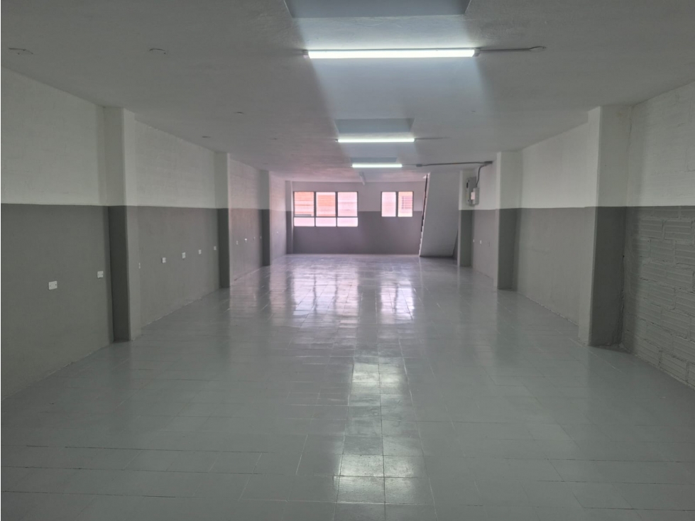 Bodega en Arriendo, Barrio Colombia, Medellín 123 m2 — foto 3