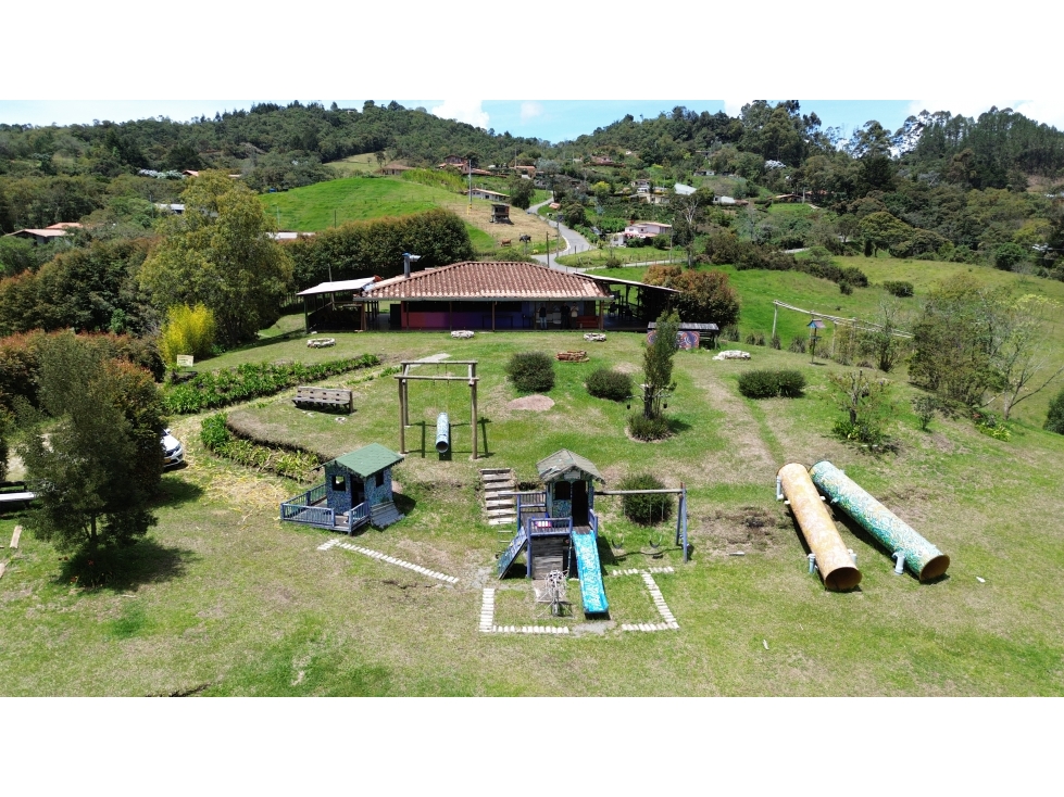 SE ARRIENDA CASA/LOTE RESTAURANTE ALTO LAS PALMAS / 8000 m² - 1