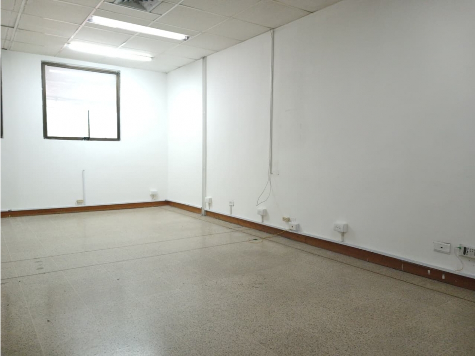 Se Arrienda Oficina en Terminal Del Sur Guayabal — foto 4