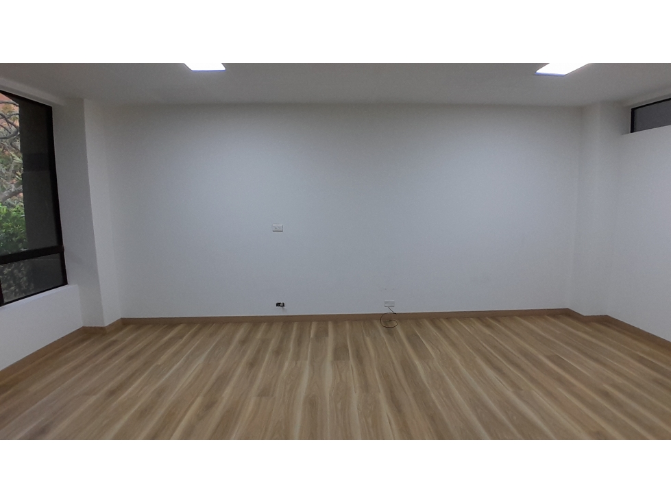 Oficina en Arriendo, La Aguacatala, Medellín 33 m2 — foto 5