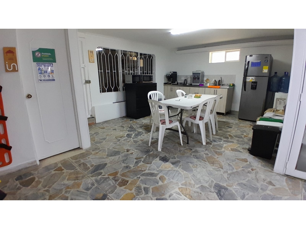 Casa en Venta, La Aguacatala, Medellín 300 m2 — foto 2