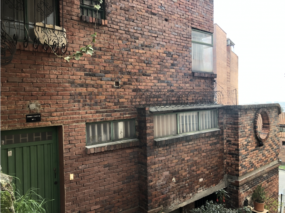 Edificio y lote en venta en El Castillo, Bogotá - 4