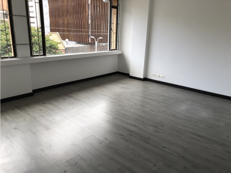 Oficina en Arriendo en Quinta Camacho, Bogotá — foto 6