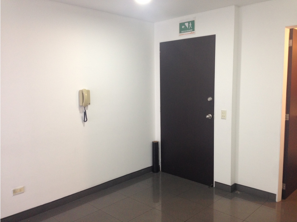 Consultorio rentando en venta en Antiguo Country, Bogotá — foto 4