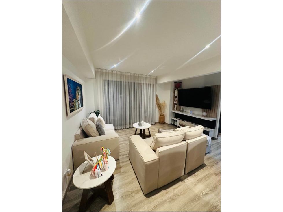 EN VENTA HERMOSO APARTAMENTO EN NORTH POINT