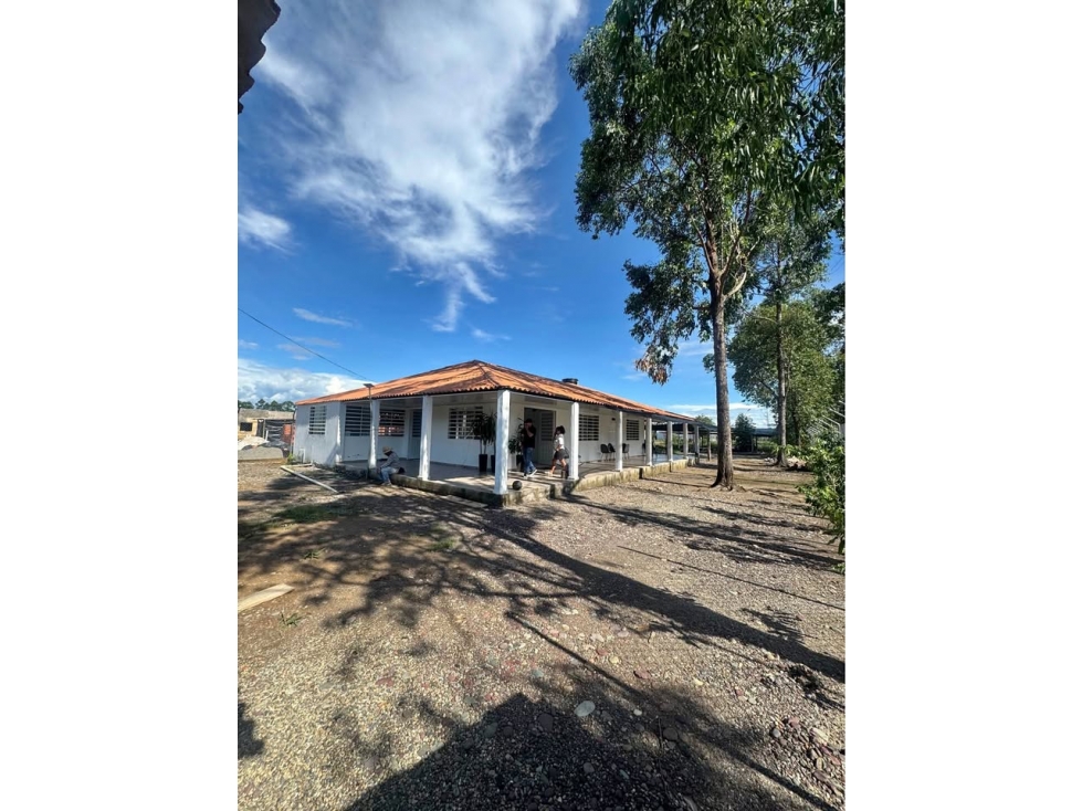 Se vende casa quinta vereda la Llanerita quintas de los ocasos