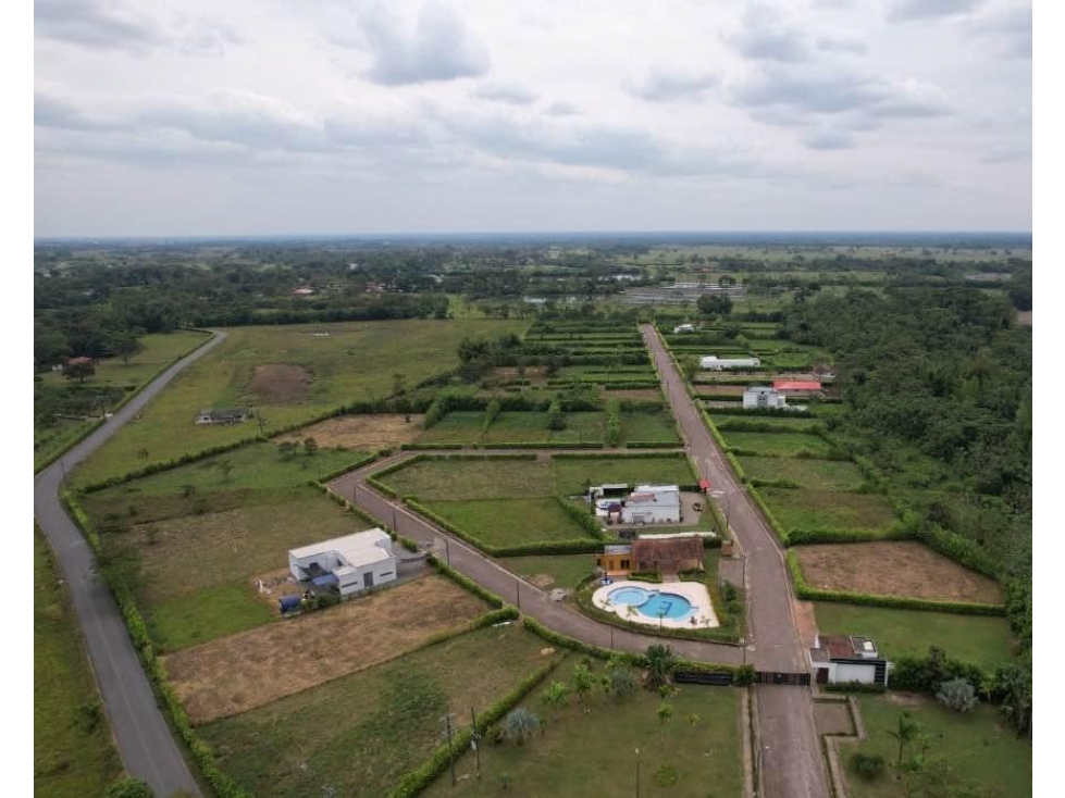 Se vende lote en Restrepo condominio - 2