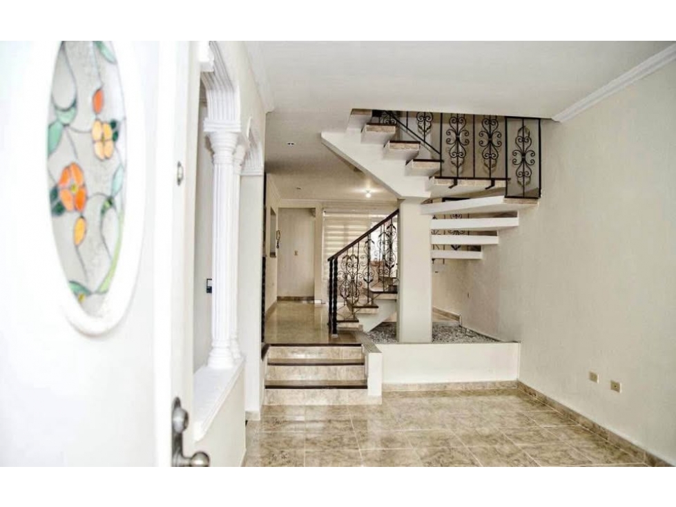Se vende casa en Villavicencio al lado del CC primavera — foto 2
