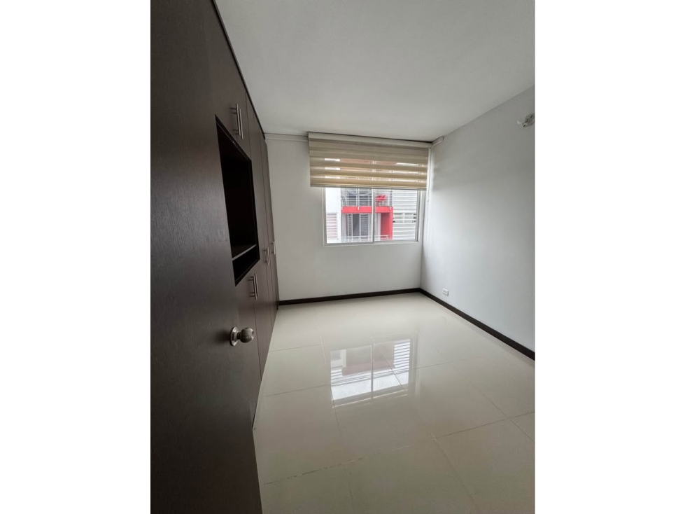 Se vende apartamento en Torres de Salerno sector amarilo — foto 6