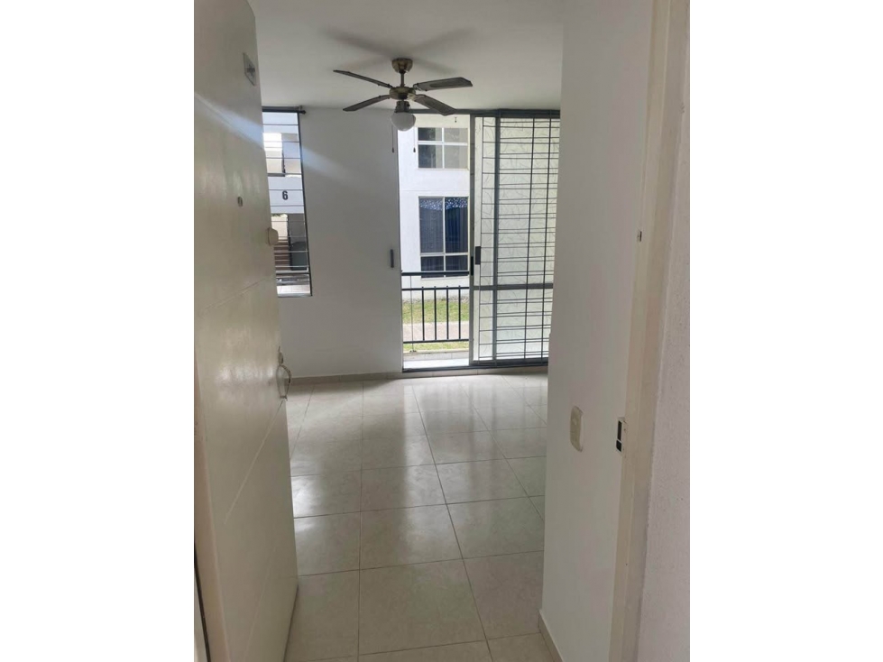 Se vende apto primer piso Amarilo — foto 2