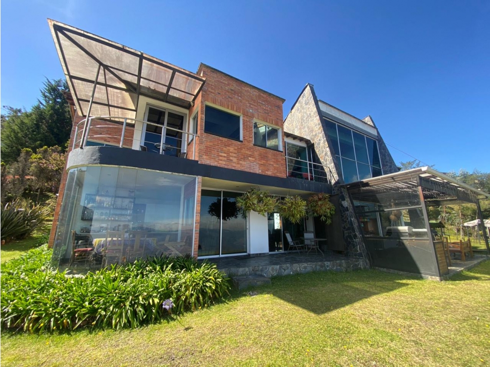 Casa exclusiva ubicada en Las Palmas, Envigado — foto 2