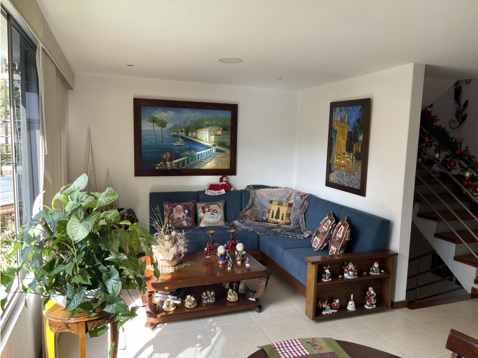 Casa En Venta Envigado,Sector Loma del Chocho - 3