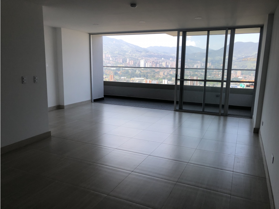 Apartamento en Sabaneta, sector Las Lomitas
