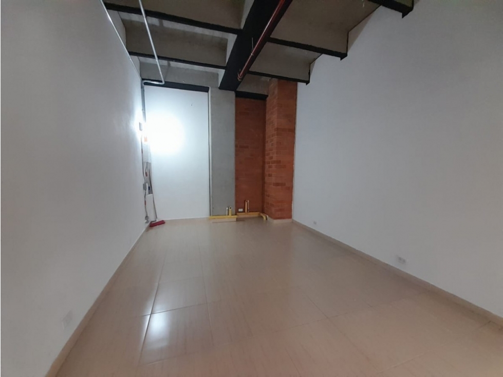 Local comercial en Ayacucho, Mall Boulevar 49 cerca al Tranvía — foto 3
