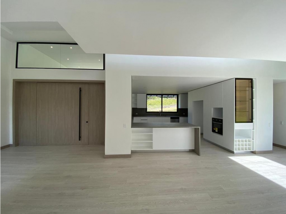 Casa en unidad cerrada ubicada en Fizebad, El Retiro — foto 5