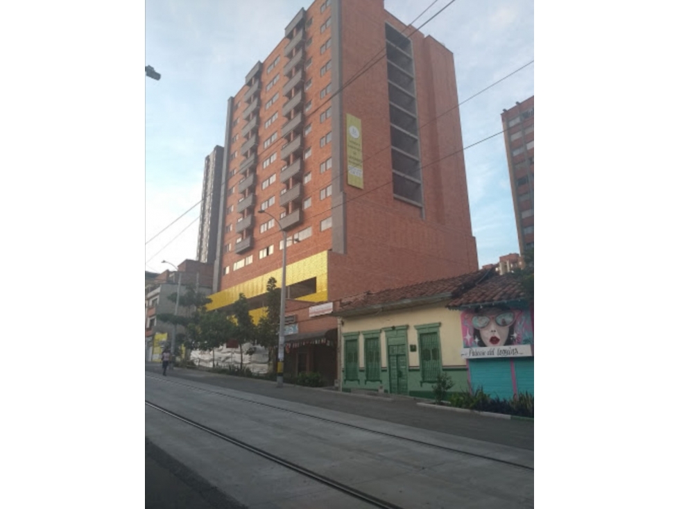 Local comercial en Ayacucho, Mall Boulevar 49 cerca al Tranvía — foto 6