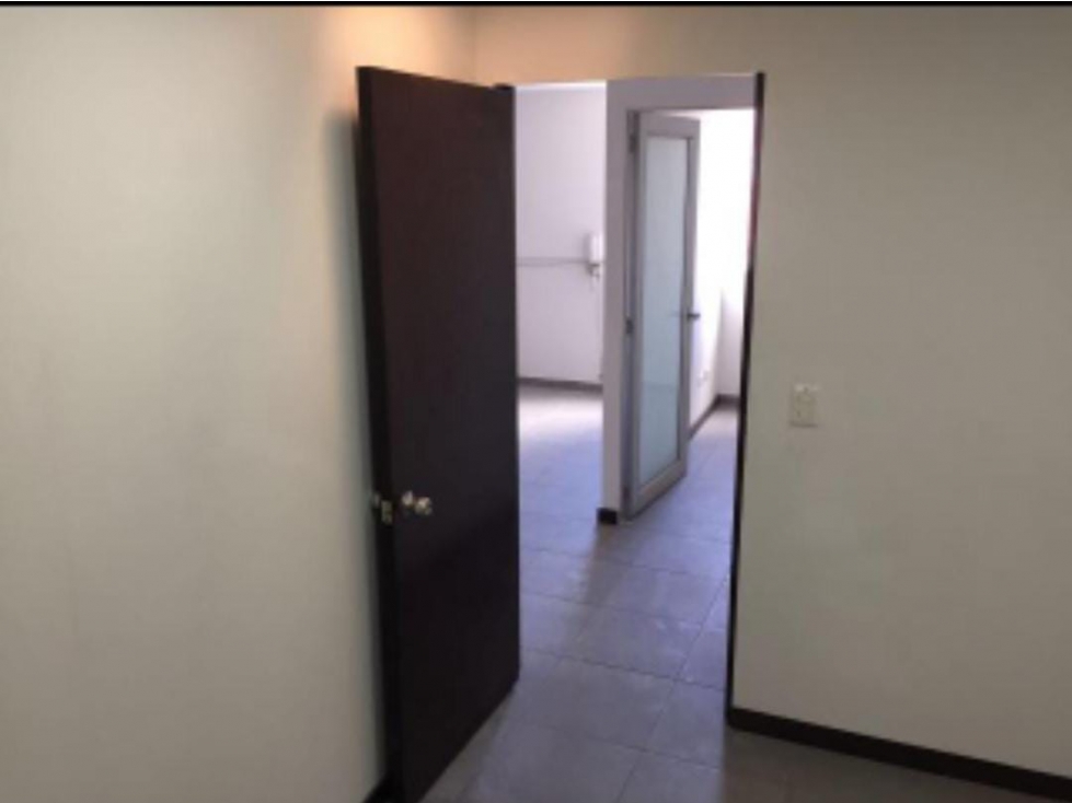 EDIFICIO EN VENTA EN SIETE DE AGOSTO, BOGOTA — foto 5