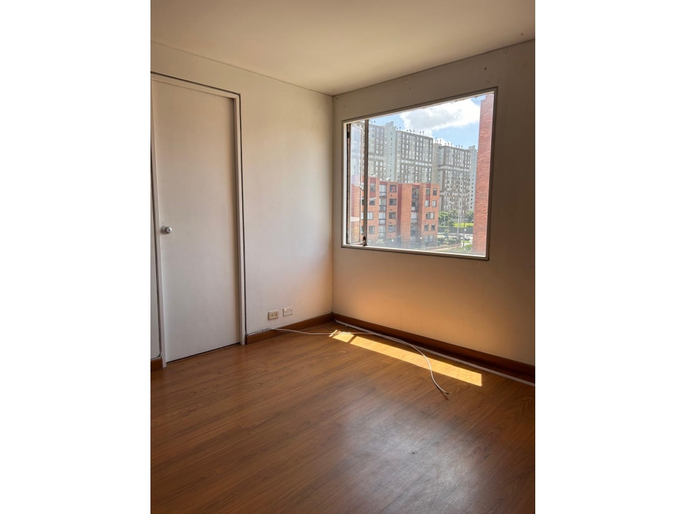 APARTAMENTO EN VENTA MAZUREN, BOGOTA — foto 2