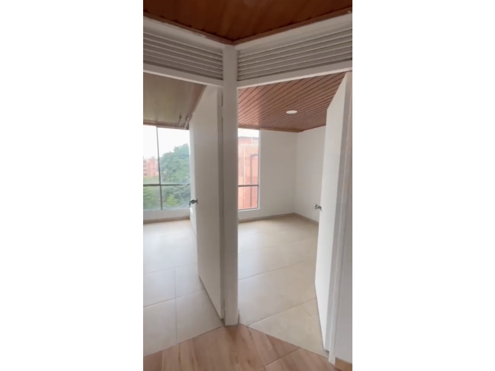 APARTAMENTO EN VENTA MODELIA, BOGOTA — foto 2