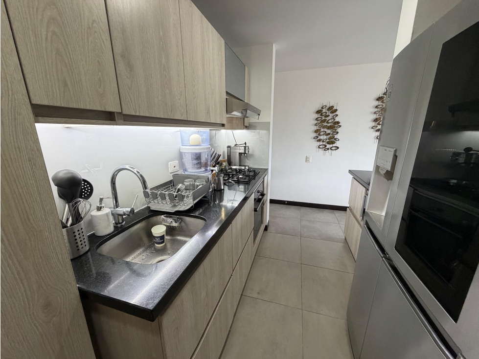 AMPLIO APARTAMENTO PARA LA VENTA - 3