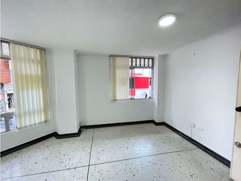 OFICINA EN VENTA CENTRO ARMENIA - 3