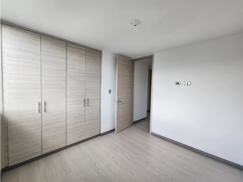 APARTAMENTO NUEVO EN VENTA, HACIENDA EL CORTIJO — foto 4