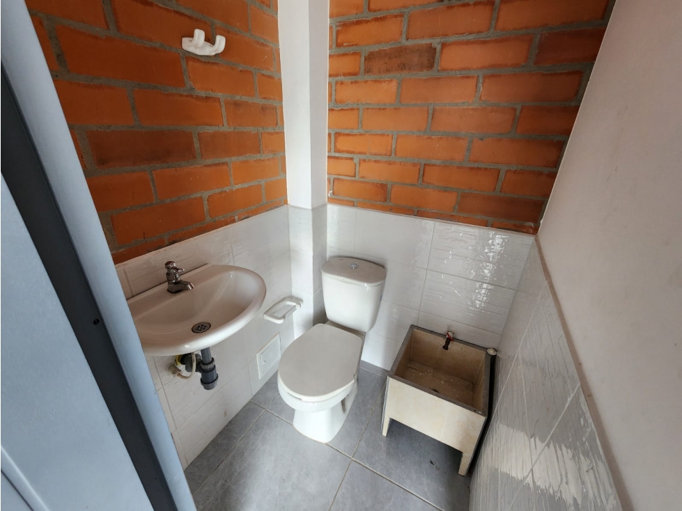 LOCAL PARA ARRIENDO EN MERCAR - 3