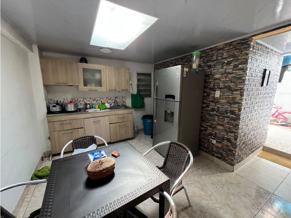 CASA CON 2 LOCALES + APARTAMENTO | INVERSIÓN CON RENTA ACTIVA — foto 3
