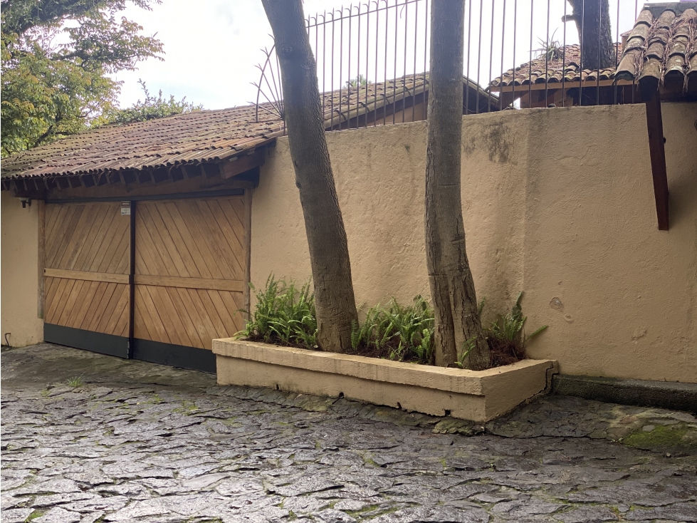 CASA PARA REMODELAR ZONA EXCLUSIVA EL COOPORITO — foto 4