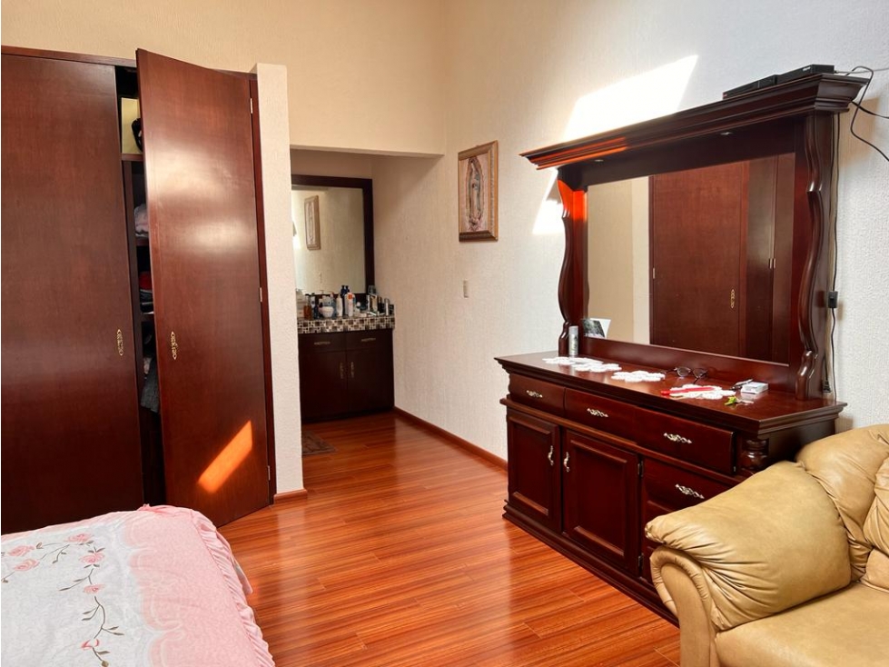 CASA EN RENTA EN LOS SAUCOS P