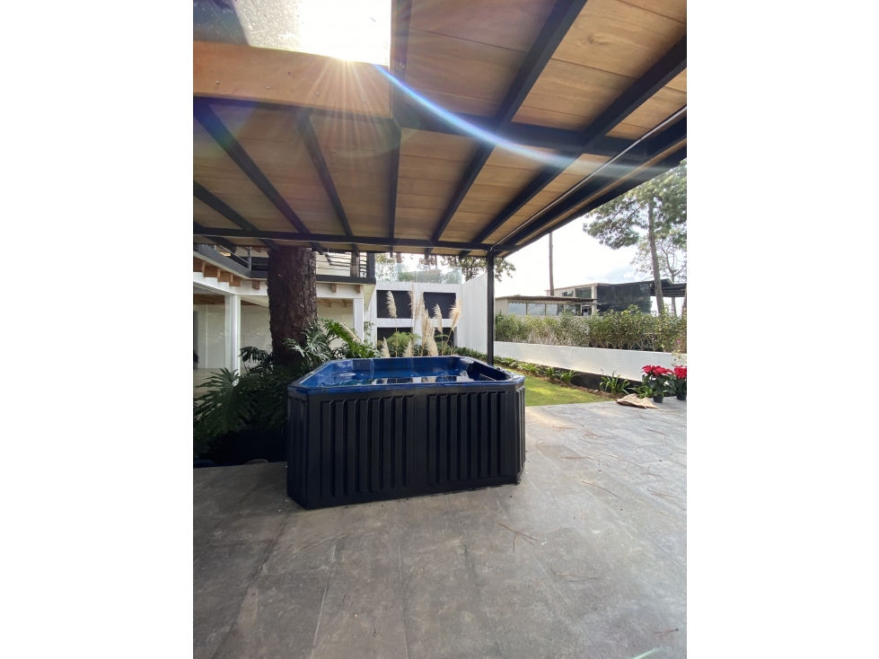 Casa en renta en avandaro en zona residencial M