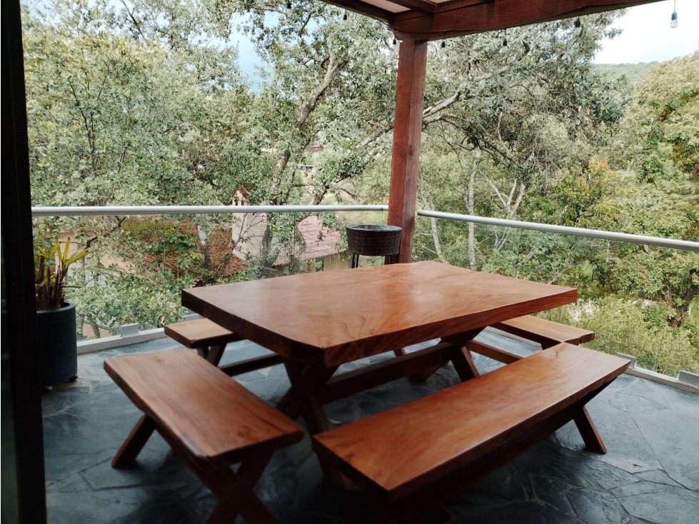 CASA EN VENTA EN VALLE DE BRAVO P