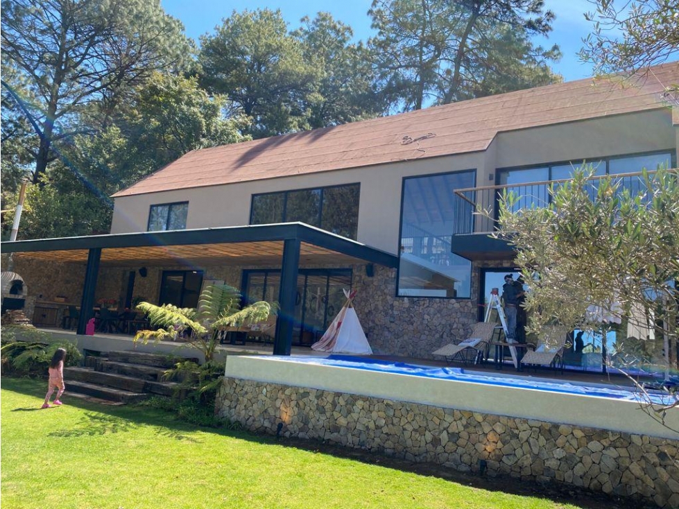 Casa en Venta en Valle de Bravo P