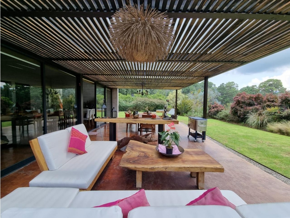 CASA VENTA EN AVANDARO ZONA TRANQUILA A